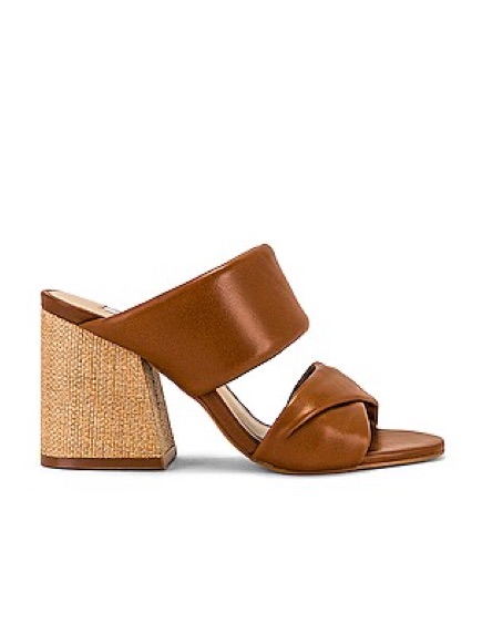 Steve Madden Masterful Sandal In Cognac
